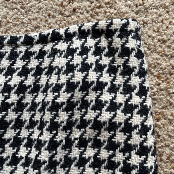 TRINA Turk houndstooth wool skirt size 6 - Picture 3 of 4